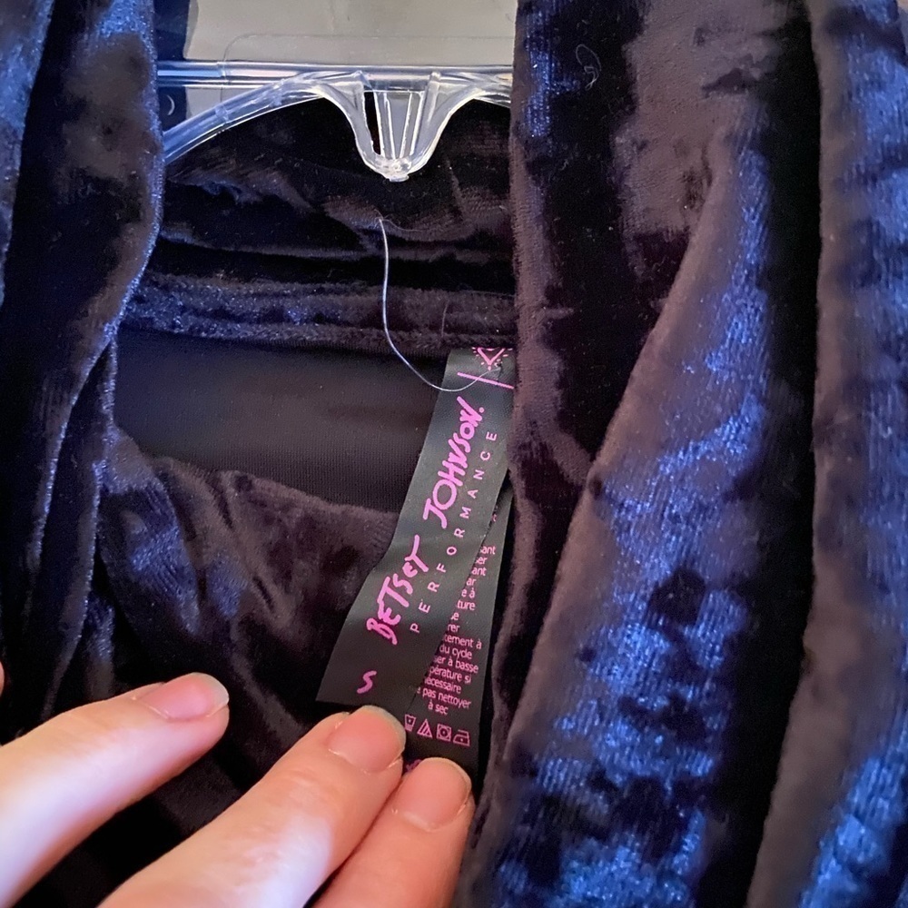 Betsy Johnson Velour Black Top Cowl Neck Size S Goth Activewear Athleisure - Picture 5 of 5